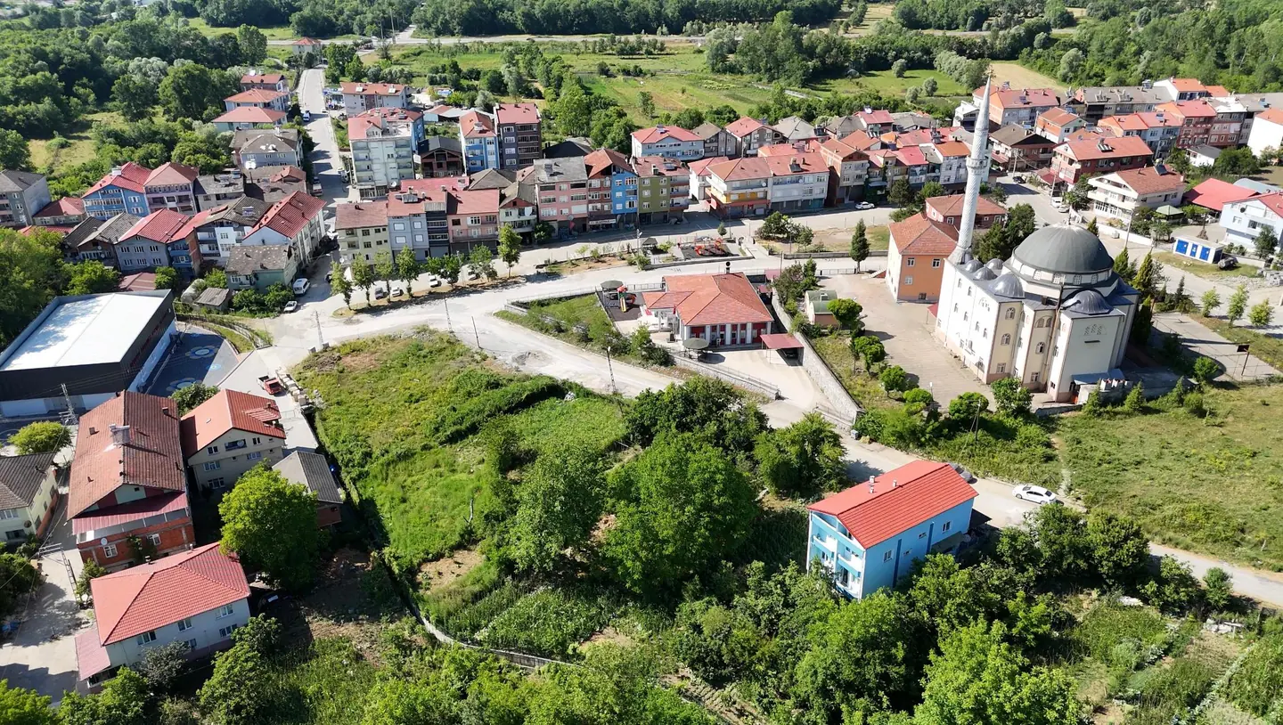 Nebioğlu belde merkezinin havadan görünümü.