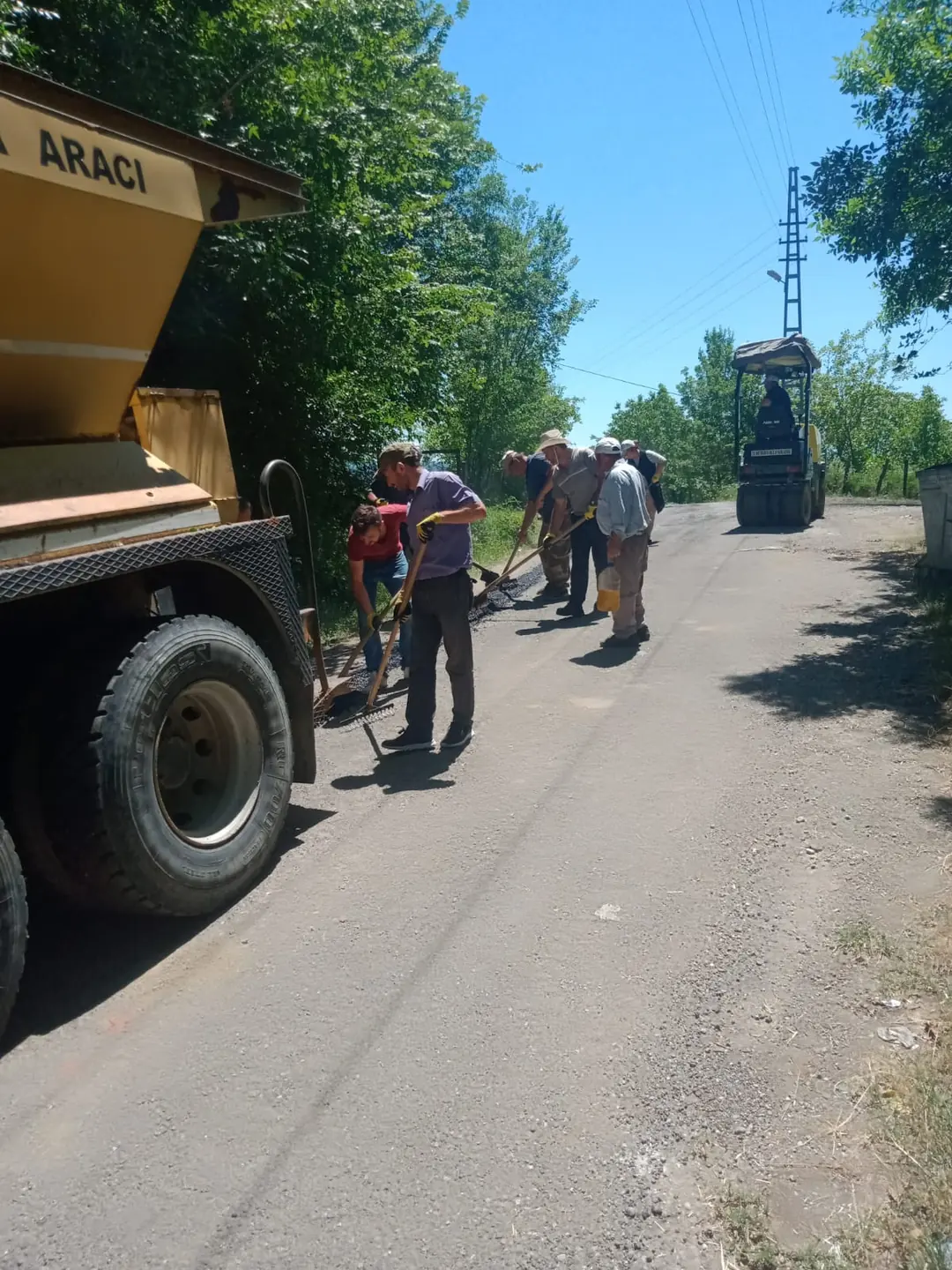 Yeşilyurt Mahallesi Karagülmezler Sokak’ta yol çalışması. 2024.
